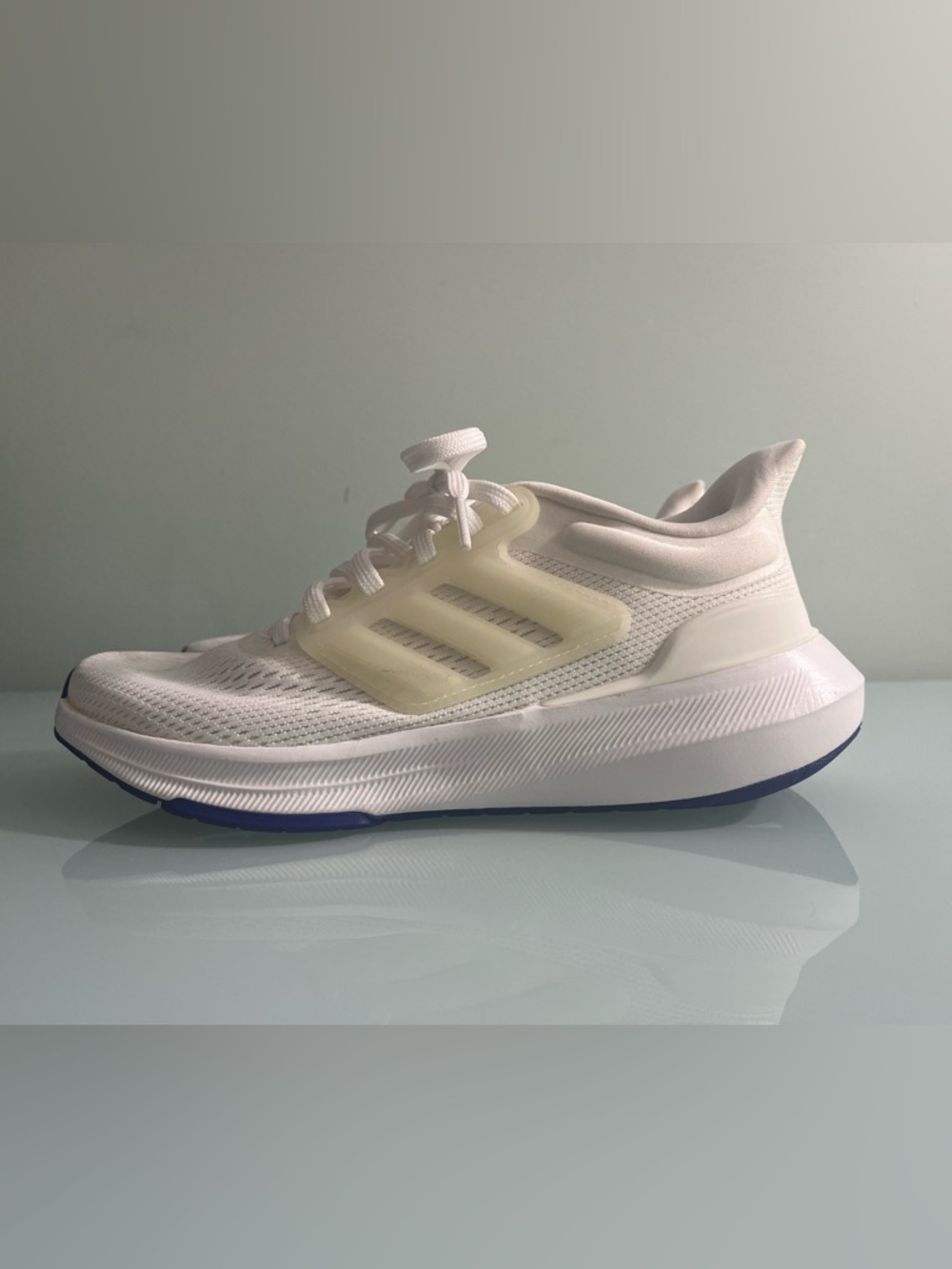 Adidas Ultrabounce Big Boys Running Shoe Size 4